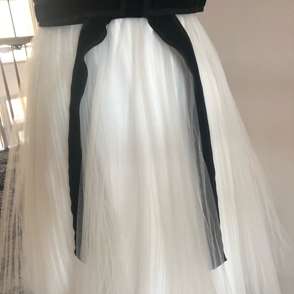 Dress - Picture 3 of 8